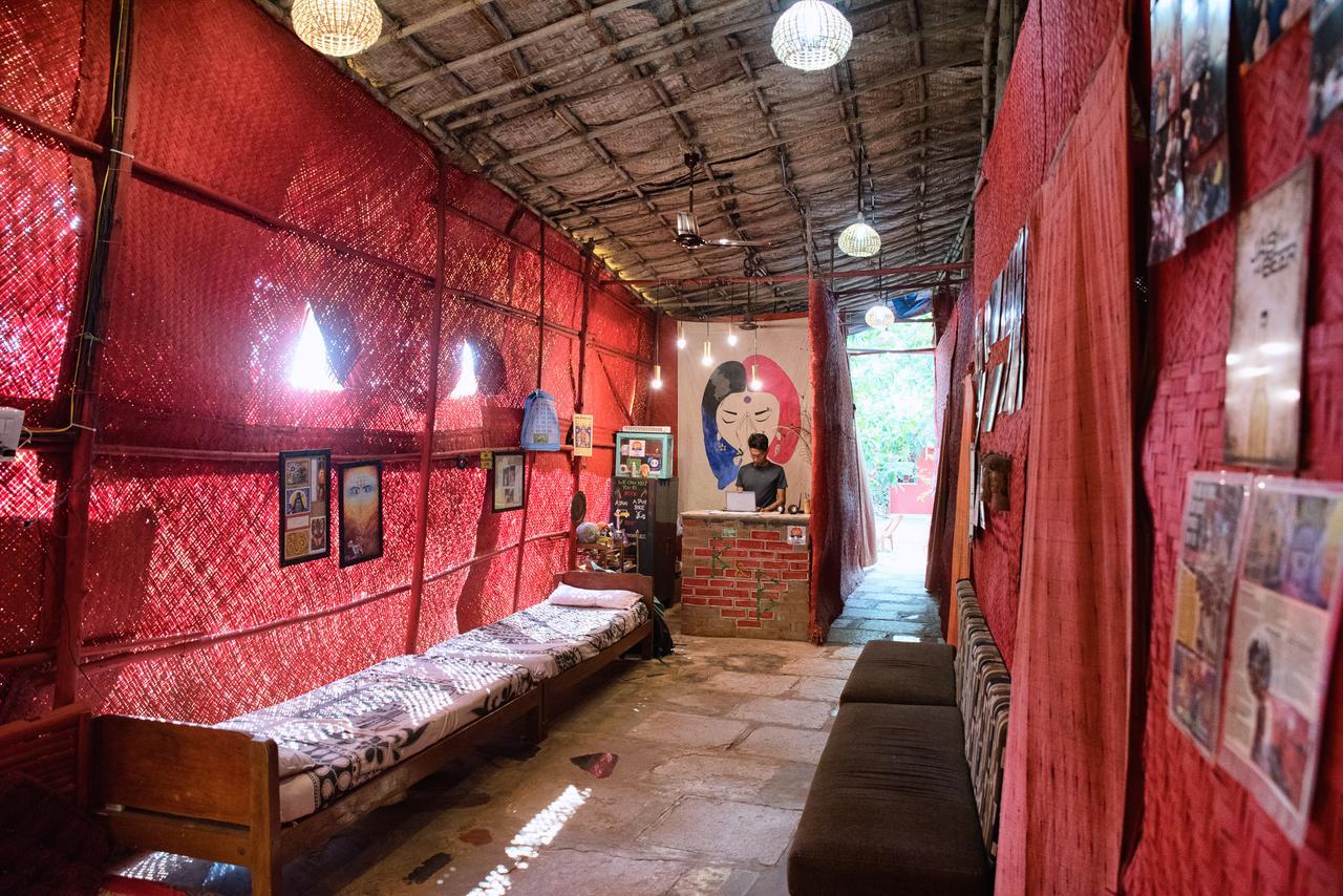 Bricks And Bamboo Hostel Анжуна Екстер'єр фото