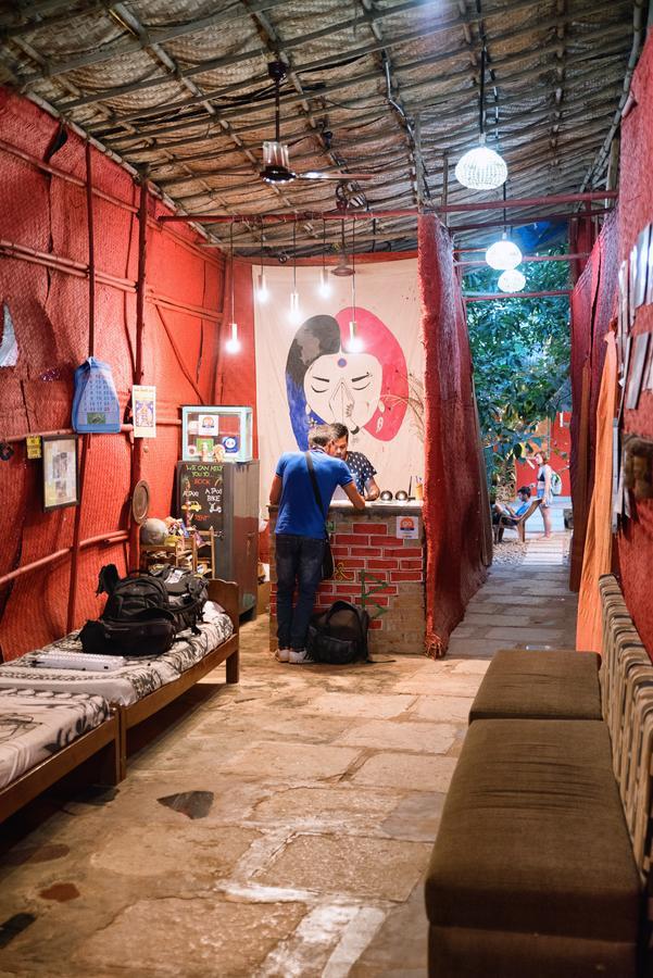 Bricks And Bamboo Hostel Анжуна Екстер'єр фото